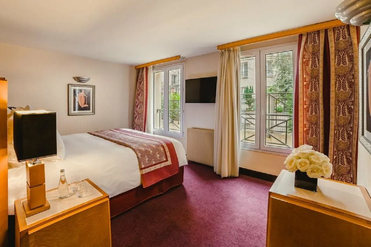 Les Jardins Du Marais Hotel Paris 4*,  França