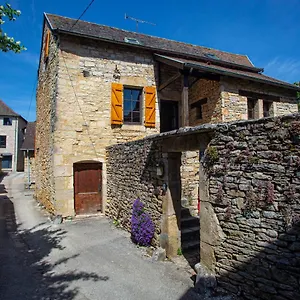  Сasa de vacaciones Maison En Pierres Au Coeur Du Village Médiéval De Francia